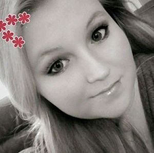 Meet your Posher, Stacy